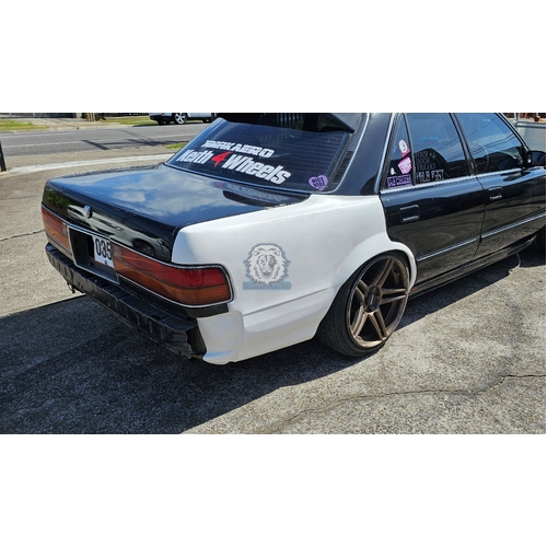 MX83 CRESSIDA 4 DOOR WIDEBODY REAR FENDERS