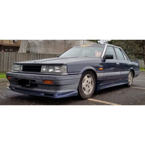 R31 Skyline Vertex Style SIDE SKIRTS